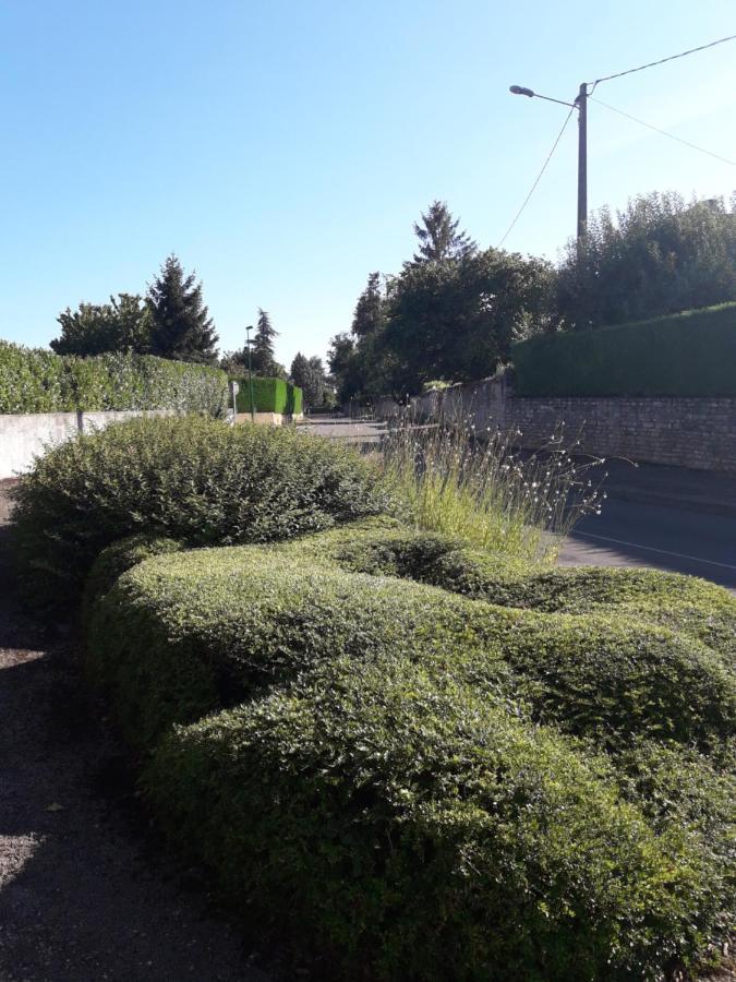 Les Saugeys Apartment Mâcon Екстериор снимка