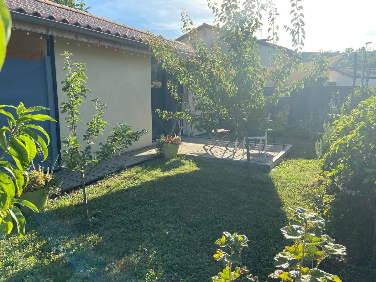Les Saugeys Apartment Mâcon Екстериор снимка