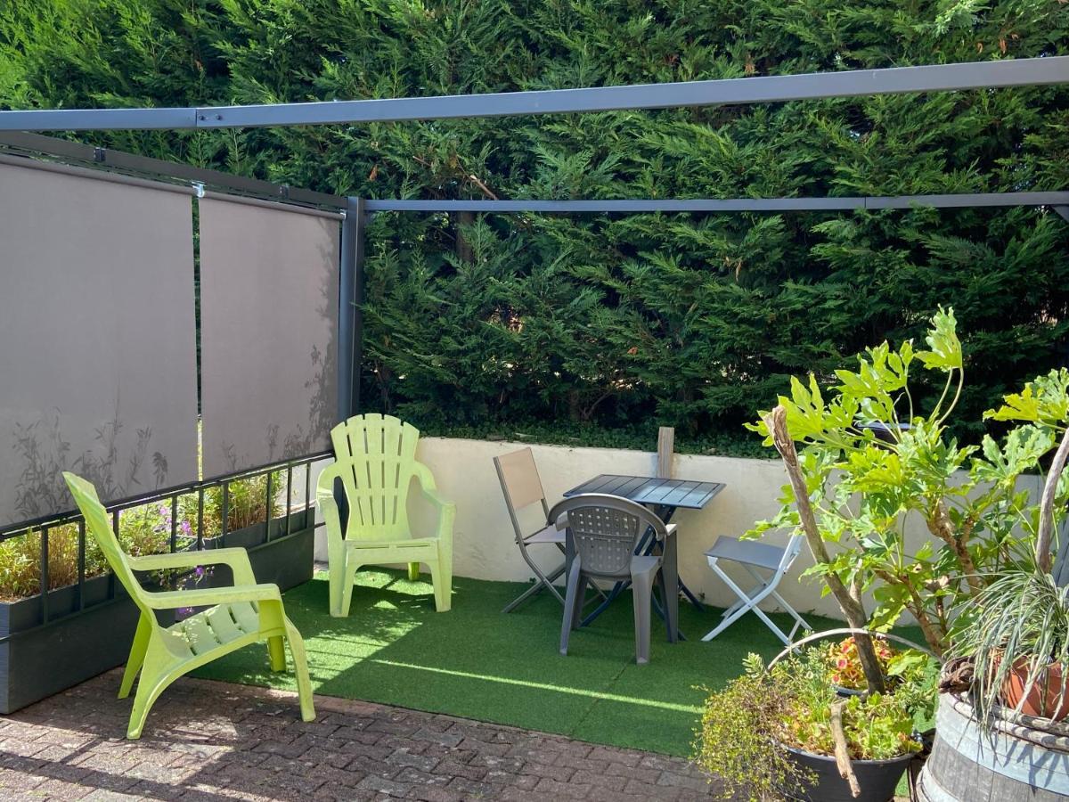 Les Saugeys Apartment Mâcon Екстериор снимка